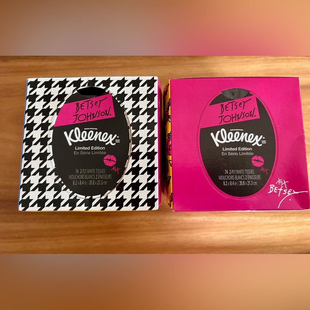 2 Betsy Johnson 
Limited Edition Kleenex 
Brand New - Picture 3 of 7